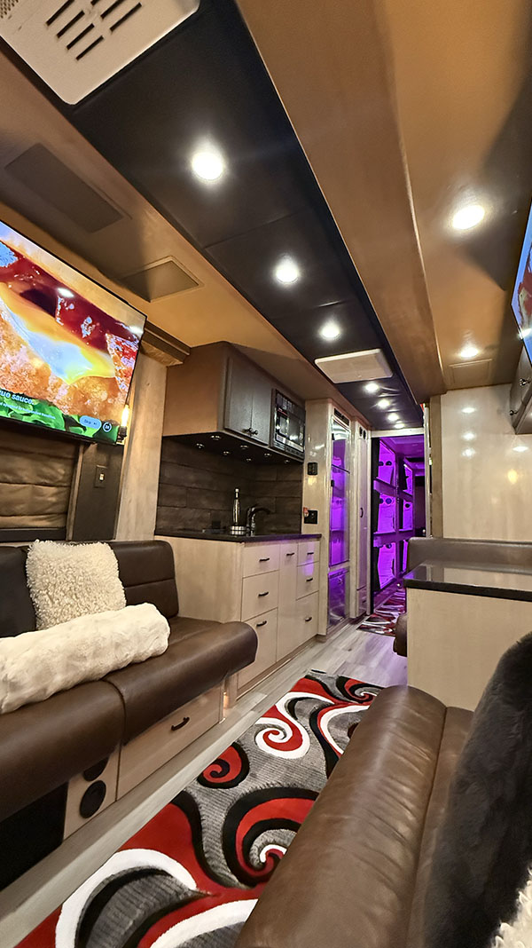Highroller interior-18