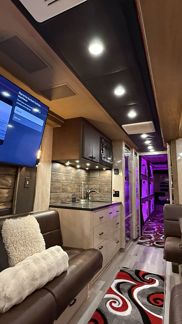 Highroller interior-19